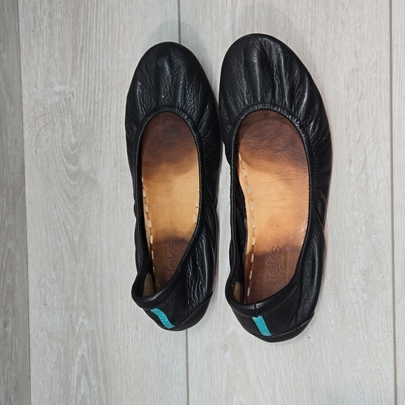 Tieks by Gavriell Women Leather Loafer Ballet Flats shoes sz 7 - Picture 2 of 13